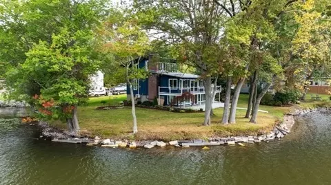 37 Lawrence Rd, Dudley, MA 01571