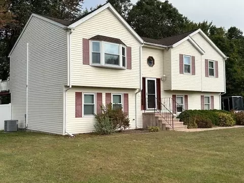 48 Eagle Dr, Dudley, MA 01571 photo 1