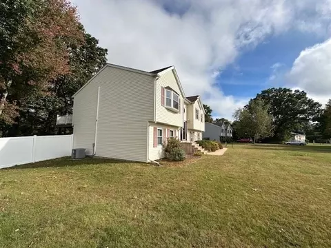 48 Eagle Dr, Dudley, MA 01571 photo 6