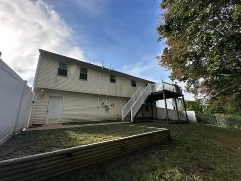 48 Eagle Dr, Dudley, MA 01571 photo 11