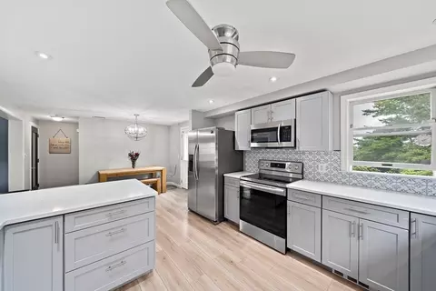 15 Fallon Ct #15, Quincy, MA 02169
