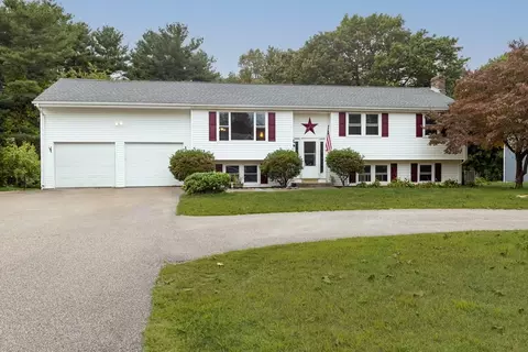 9 Georgia Dr, Walpole, MA 02081