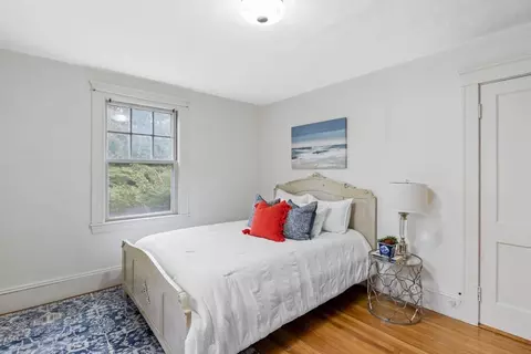 Bedroom - 18 Cedar St, Marblehead, MA 01945 photo 3 of 5