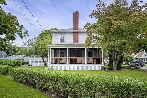 Exterior - 18 Cedar St, Marblehead, MA 01945 photo 3 of 10