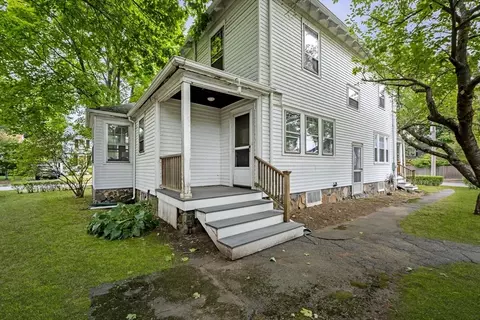 Exterior - 18 Cedar St, Marblehead, MA 01945 photo 9 of 10