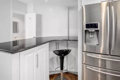 65 E India Row #PHC, Boston, MA 02110 photo 9