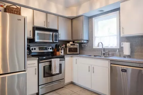 200 Lambert Ter #12, Chicopee, MA 01020 photo 10