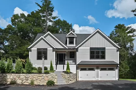 155 Forest St, Middleton, MA 01949