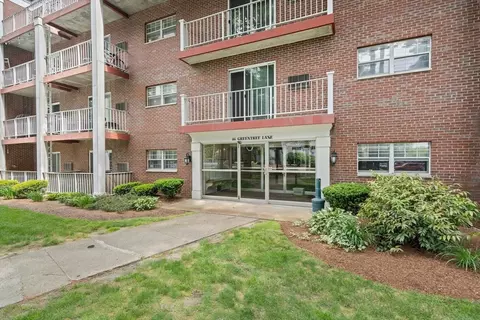 46 Greentree Ln #38, Weymouth, MA 02190