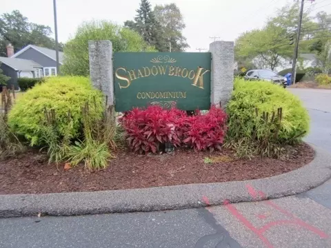 3 Shadowbrook Ln #14, Milford, MA 01757
