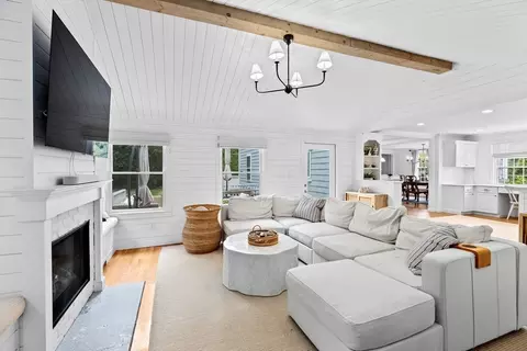 9 Autumn Cir, Hingham, MA 02043 photo 14