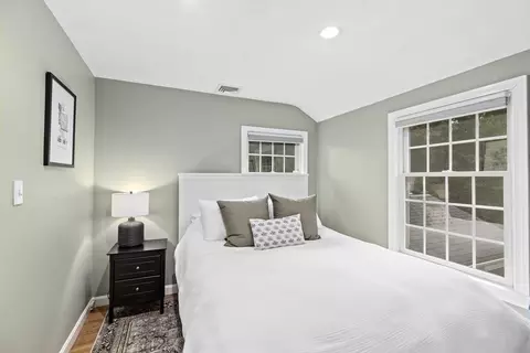 9 Autumn Cir, Hingham, MA 02043 photo 29
