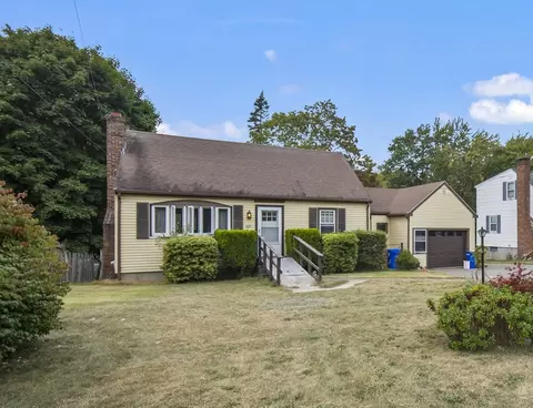 325 Sycamore St, Holbrook, MA 02343