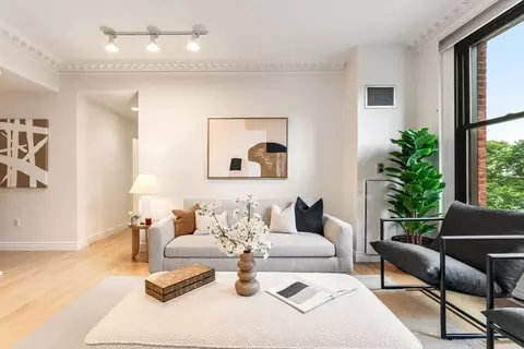 4 Charlesgate E #302, Boston, MA 02215 photo 4