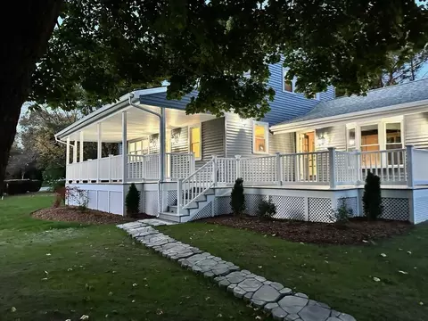 373 Union St, East Bridgewater, MA 02333