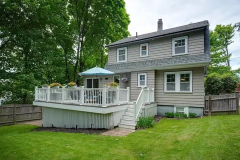 7 Broadway, Stoneham, MA 02180 photo 2