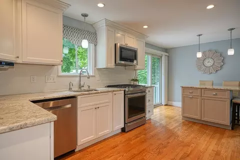7 Broadway, Stoneham, MA 02180 photo 5