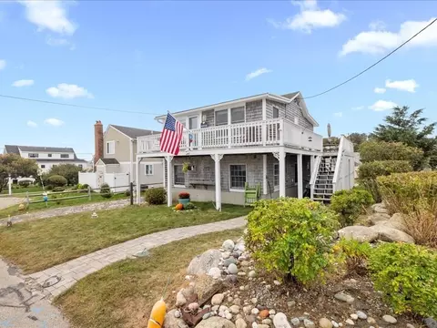 35 Cliff Rd S, Scituate, MA 02066 photo 3