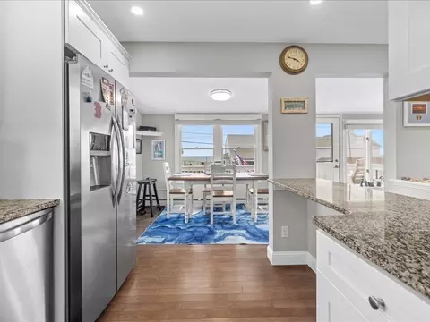 35 Cliff Rd S, Scituate, MA 02066 photo 9