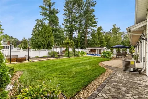 Exterior - 112 Sully Rd, Raynham, MA 02767 photo 5 of 12