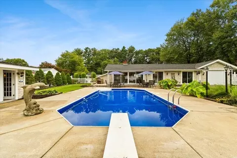 Exterior - 112 Sully Rd, Raynham, MA 02767 photo 9 of 12