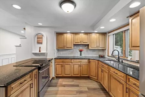 Kitchen - 112 Sully Rd, Raynham, MA 02767 photo 4 of 5