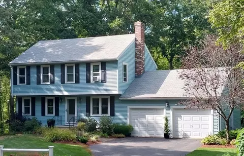 33 Camp St, Milford, MA 01757