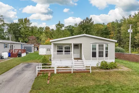 401 King Arthur Ct, Exeter, NH 03833 photo 4