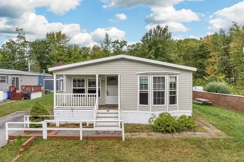 401 King Arthur Ct, Exeter, NH 03833 photo 2