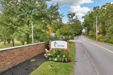 401 King Arthur Ct, Exeter, NH 03833 photo 6