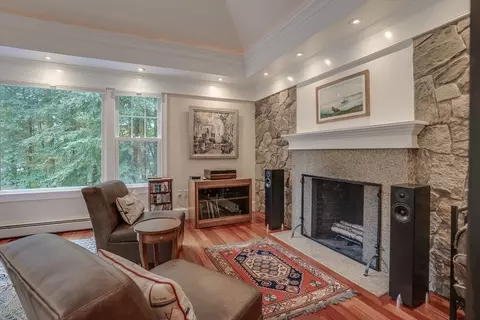 Living - 5 Stone Row Ln, Georgetown, MA 01833 photo 6 of 7