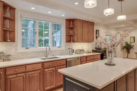 Kitchen - 5 Stone Row Ln, Georgetown, MA 01833 photo 5 of 5