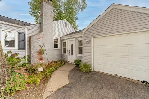75 Rosemary Dr, Springfield, MA 01119 photo 3