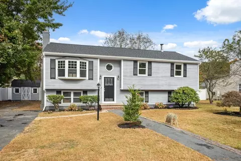 37 Beacon Blvd, Peabody, MA 01960