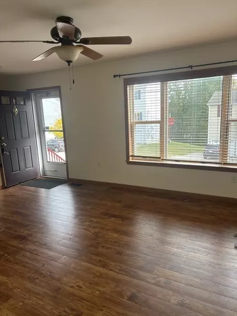 23 Arrowsic St, Worcester, MA 01606 photo 10