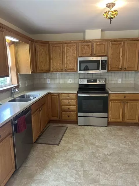23 Arrowsic St, Worcester, MA 01606 photo 21
