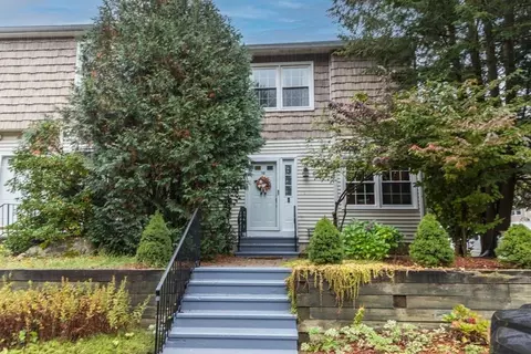 12 Natty Brook Rd #12, Hubbardston, MA 01452