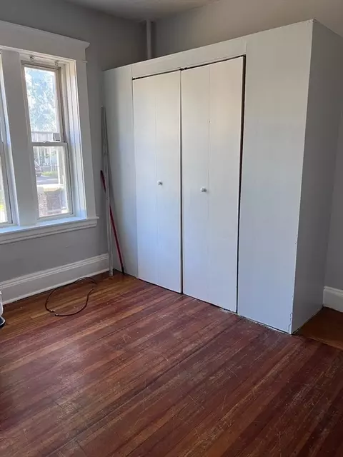 70-74 Grenada Ter, Springfield, MA 01108 photo 18