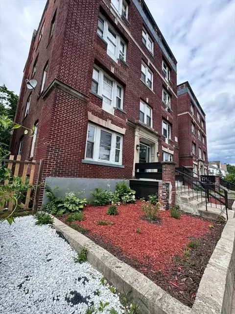 70-74 Grenada Ter, Springfield, MA 01108 photo 6
