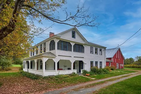 12 N Central St, Plainfield, MA 01070