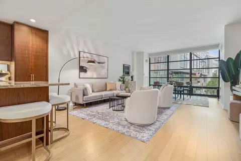 580 Washington St #3A, Boston, MA 02111