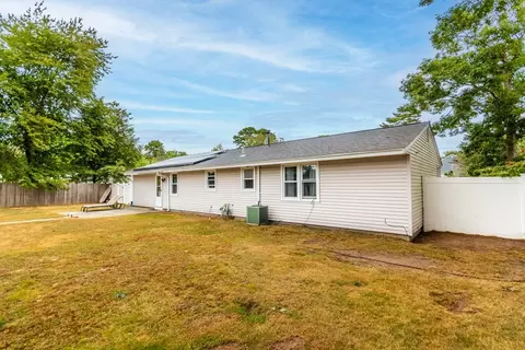 Exterior - 20 Camardo Dr, Wareham, MA 02571 photo 4 of 6