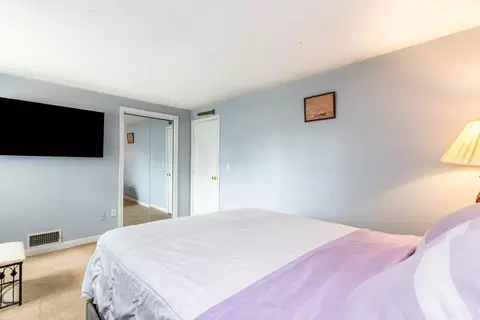 Bedroom - 20 Camardo Dr, Wareham, MA 02571 photo 4 of 7