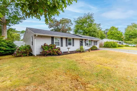 Exterior - 20 Camardo Dr, Wareham, MA 02571 photo 2 of 6
