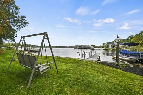 23 Salminen Dr, Leicester, MA 01524