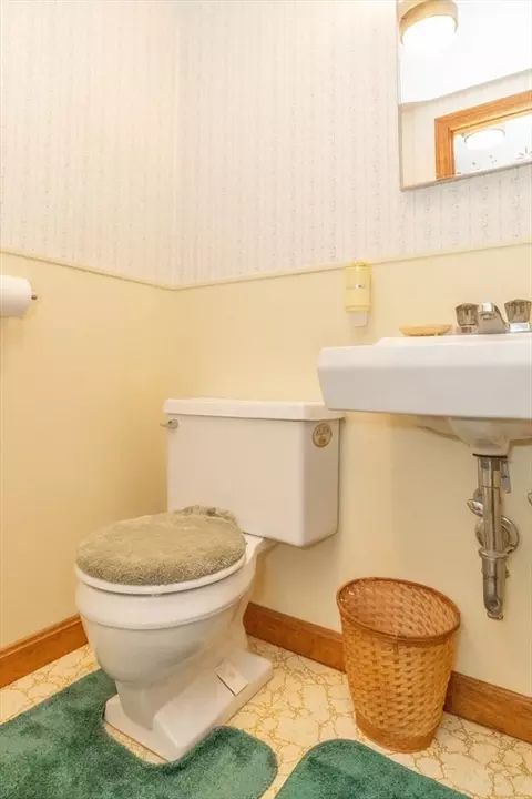 Bath - 1 Fairview Ave, Ashburnham, MA 01430 photo 2 of 2