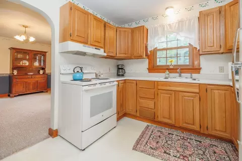 Kitchen - 1 Fairview Ave, Ashburnham, MA 01430 photo 2 of 2
