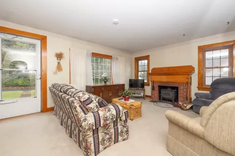 Living - 1 Fairview Ave, Ashburnham, MA 01430 photo 1 of 2