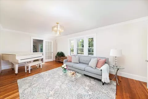 310 Nehoiden, Needham, MA 02492 photo 8