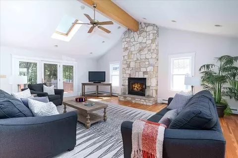 310 Nehoiden, Needham, MA 02492 photo 13